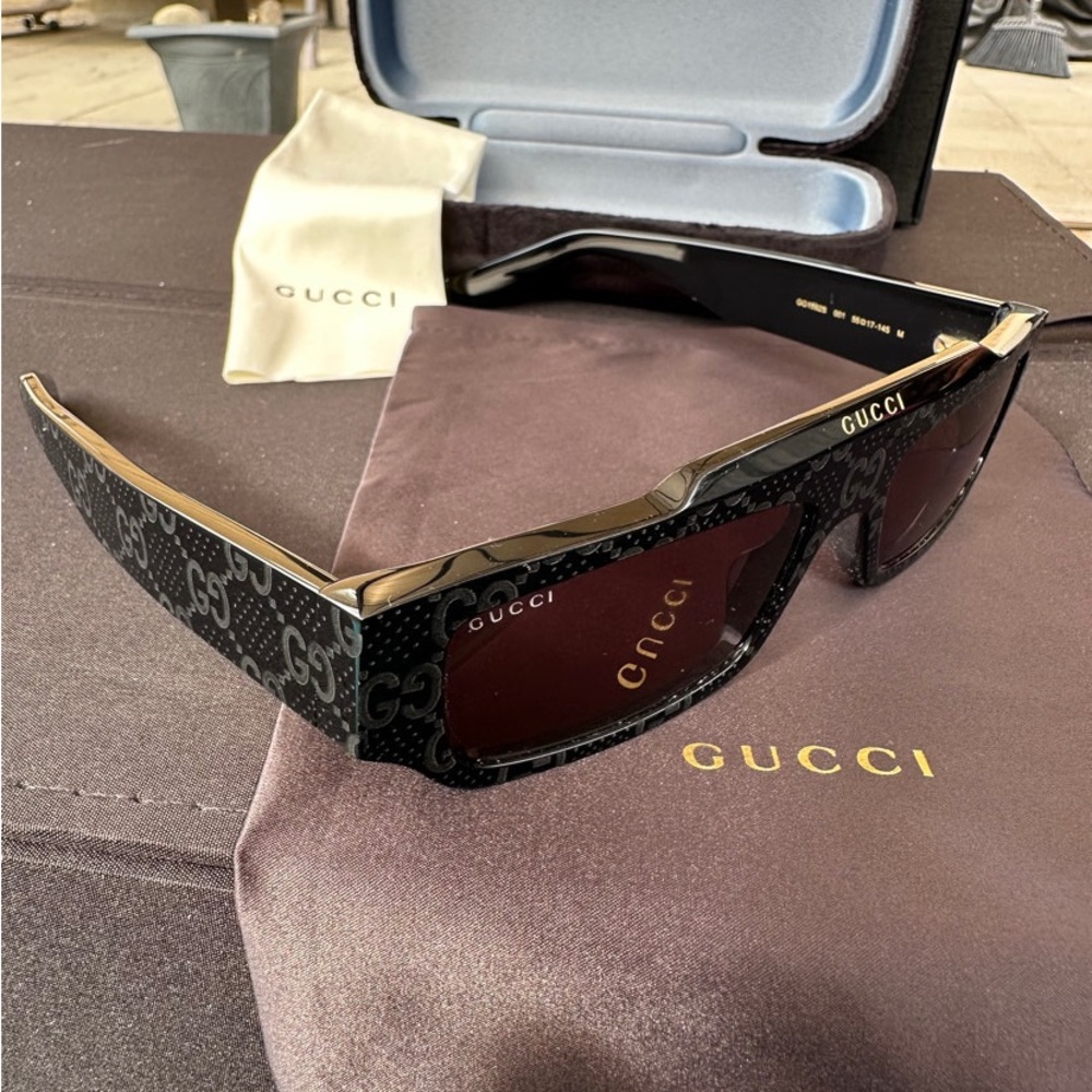 Gucci Black Rectangular Sunglasses - image 2